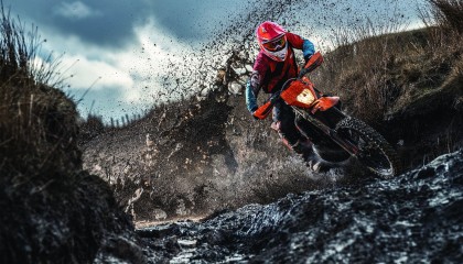 九游官网入口-坦克世界“钢铁之巅”冠军对抗赛正式启幕，钢铁联赛