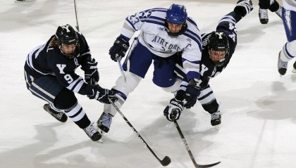 九游vip-青少年“智慧篮”科技创新产品在全国青训展览中获奖，青少年智能设计大赛